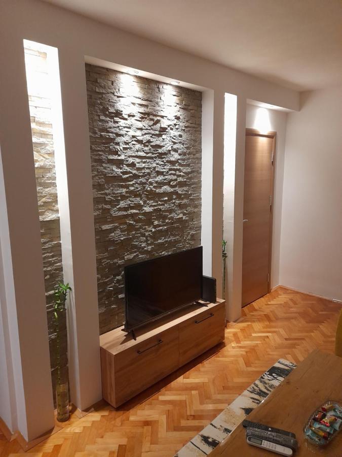Holiday Apartaments 2 Ni Exterior foto
