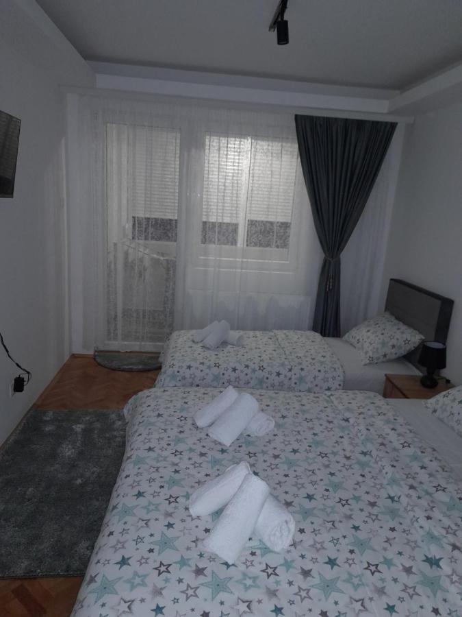 Holiday Apartaments 2 Ni Exterior foto